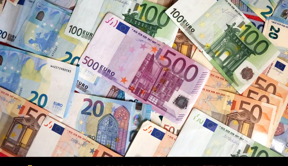 12.02.2016., Sibenik - Euro, jedinstvena europska valuta koja je u uporabi 1. sijecnja 1999. Photo: Dusko Jaramaz/PIXSELL