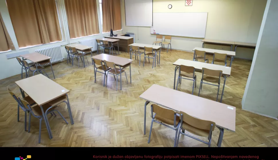 08.06.2020.,Split- Ekonomska i upravna skola spremna je zapolaganje ispita drzavne mature koji pocinju u 9 sati,Photo: Ivo Cagalj/PIXSELL