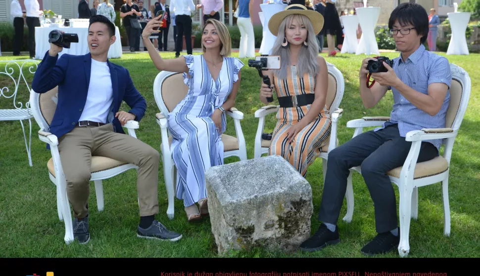 04.06.2018., Porec - Share Istria 2018 Zapocela je jos jedna Share Istria avantura koja u Istru dovodi popularne svjetske blogere, fotografe i putopisce. Travel influenceri imat ce priliku kusati nove okuse divne istarske gastronomije, prosetati se krajolicima koji svojom ljepotom oduzimaju dah, a prije svega upoznati ljude i tradiciju.Share Istria traje osam tjedana, od 25. travnja pa do 19. lipnja i svaki tjedan u Istri boravi cetiri influencera. U Istri trenutno boraveYuya Matsuo (Japan)Kristin Wong (SAD)Casey Chan (SAD)Photo: Dusko Marusic/Pixsell