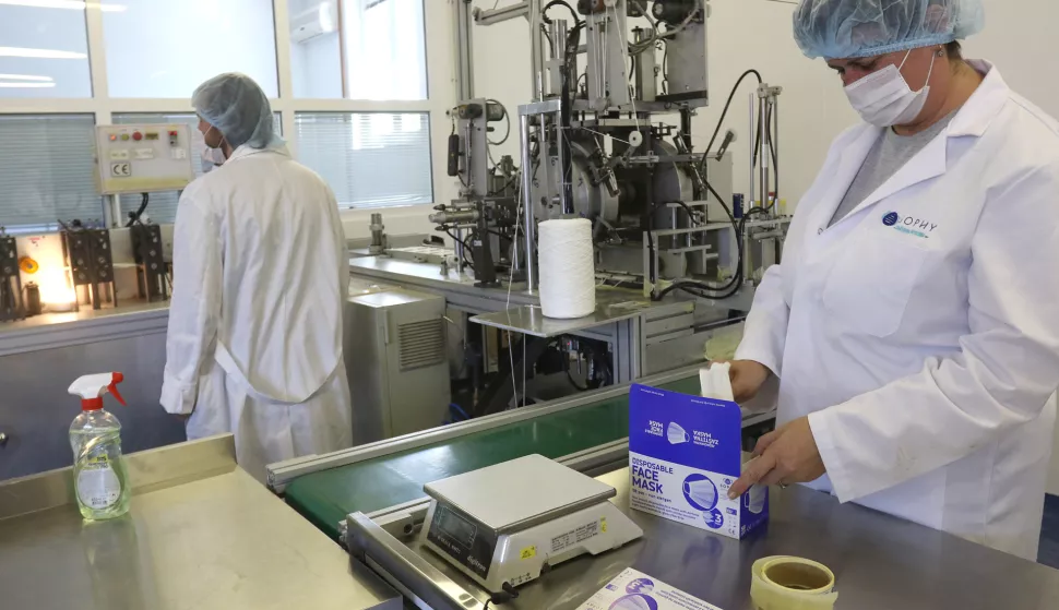 OSIJEK, 04. 09. 2020, LIVANA, TVRTKA SOPHY, PROIZVODNJA ZA&Scaron;TITNIH MASKI, VLASNIK SA&Scaron;A MARTINOVIĆ... KORONA VIRUS, COVID-19.
snimio GOJKO MITIĆ