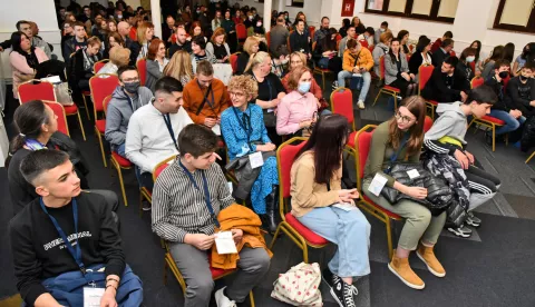 slavonija...vinkovci...05.04.2021.hotel slavonija - kongresna dvorana; otvoreno drzavno natjecanje iz kemije za osnovne i srednje &scaron;kole;foto Gordan Panić