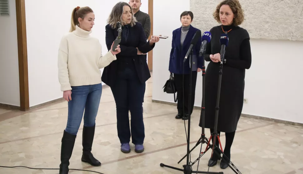 Zagreb, 24.01.2024.- Hrvatski sabor, izjava za medije ministrice Nine Obuljen Koržinek o izvještajima za zgrade HŽ-a i HAZU-a. Na fotografiji Nina Obuljen Koržinek.<br>foto HINA/ Admir BULJUBAŠIĆ/ abu