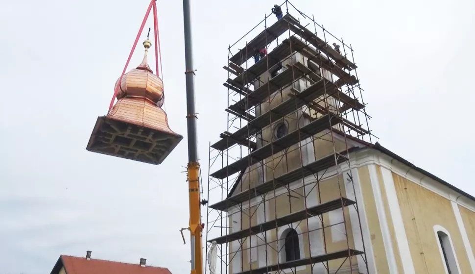 SOPJE, Nova kapa zvonika podignuta je na crkveni toranj, 19.02.2024., snimio Željko Felbar