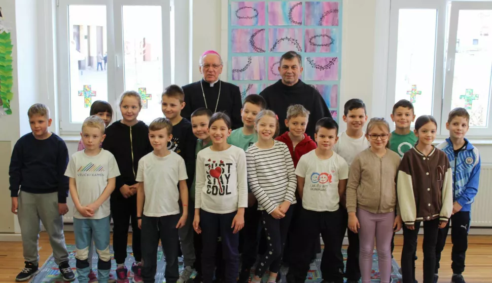 POŽEGA - Novi pože&scaron;ki biskup Ivo Martinović u prvom pohodu Pože&scaron;koj biskupiji, OŽUJAK 2024.