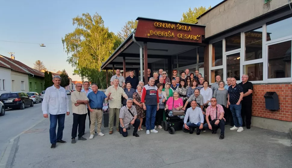 OKUPILA SE GENERACIJA OSMA&Scaron;A 1974.-1975. U O&Scaron; DOBRI&Scaron;E CESARIĆA