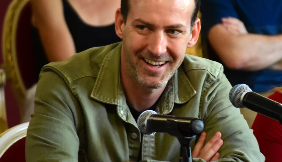 OSIJEK- 10.06.2020., HNK, pozornica u dvoritu, press konferencija, najava drame KOLO, pet redatelja, 10 scena. Na fotografiji redatelj Matija Kačan.Foto: Andrea Ilakovac