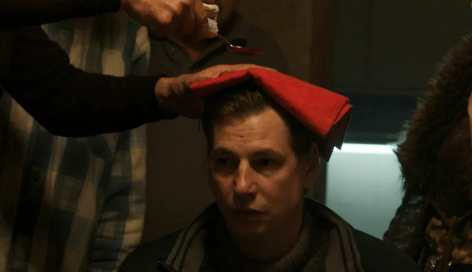 "Radnička klasa ide u pakao" (režija: Mladen Đorđević)