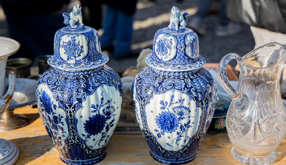 OSIJEK- 07.01.2023., Perivoj kralja Držislava, prva subota u mjesecu, tradicionalni Sajam antikviteta, prvi sajam nakon uvođenja eura kao novčane valute u Hrvatskoj.Foto: Andrea Ilakovac