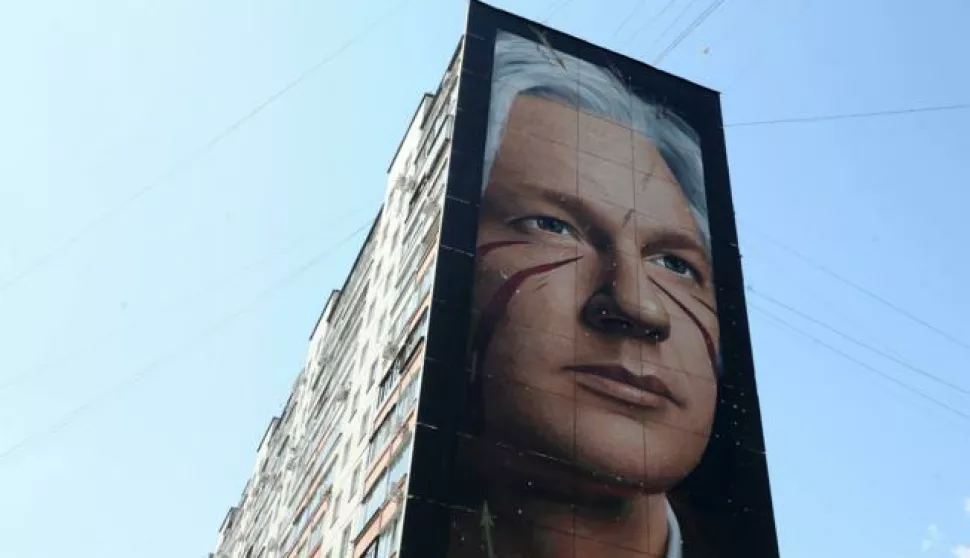 epa11436386 A mural depicting WikiLeaks founder Julian Assange on a wall of an apartment building in the town of Balashikha outside Moscow, Russia, 25 June 2024. The mural was created by Italian street artist Jorit Agoch during the Culture Code international festival of street art in 2022. According to court filings in the US district court for the Northern Mariana Islands, US prosecutors said they anticipate Assange will plead guilty to the criminal count of conspiring to obtain and disclose classified documents relating to the national defense of the United States. A statement posted by Wiki