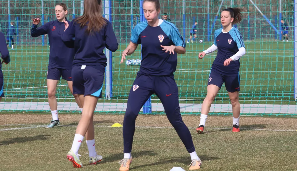 Osijek, 22. 02. 2024, Opus Arena, pomocni tereni. Trening zeneke Hrvatske nogometne reprezentacije. Marija Kunstek, hrvatska reprezentativka.snimio GOJKO MITIĆ