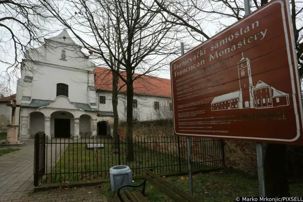 03.03.2016., Bac, Srbija - Mjesto u Vojvodini gdje je prije nekoliko dana napadnut i pretucen opat franjevackog samostana u Bacu Josip Spehar. "nOd ukupno oko 16.000 stanovnika opcine Bac, 1200 cine Hrvati. Franjevacki samostan simbol je opstojnosti Hrvata Sokaca na tom prostoru Backe. "nSamostan Uznesenja blazene Djevice Marije. "nPhoto: Marko Mrkonjic/PIXSELL