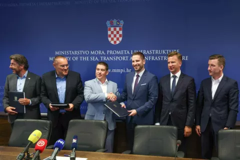 Zagreb, 24- srpnja 2024., potpisivanje ugovora za nastavak projekta modernizacije tramvajske infrastrukture