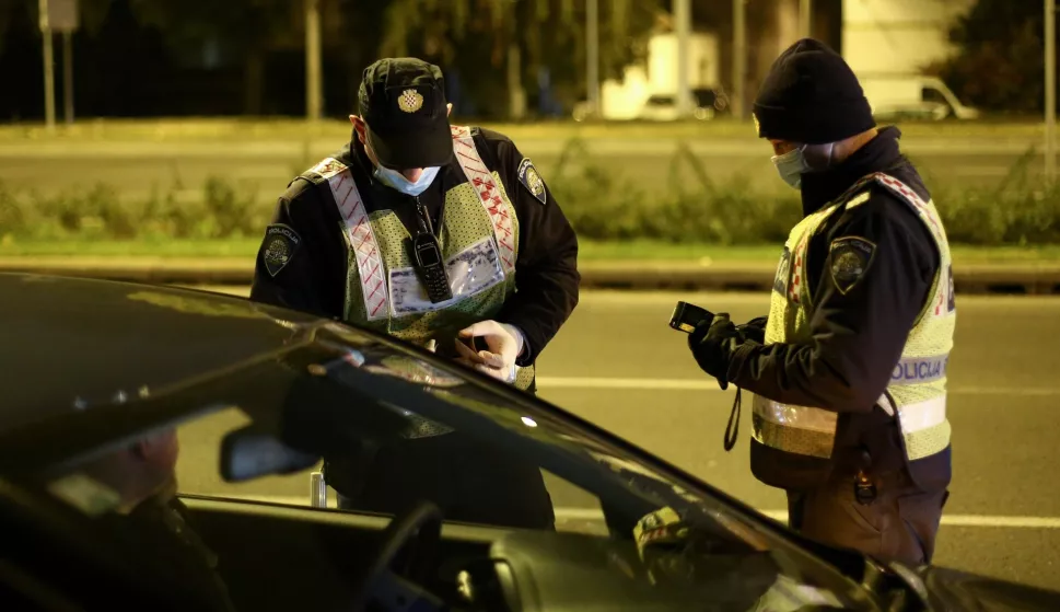 11.11.2020., Zagreb - Policija zaustavlja i provjerava vozace povodom Martinja.Photo: Matija Habljak/PIXSELL