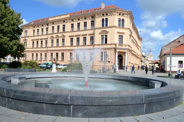 osijek, 31 kolovoza 2021, 11,30 sati, tvrđa, III gimnazija, matematička, srednja &scaron;kolasnimio zdenko pu&scaron;ić