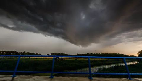 18.07.2021., Petrijevci - Tijekom predvecerja grmljavinsko nevrijeme zahvatilo je istok Hrvatske. 