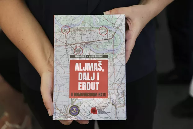Dalj, 01. 08. 2024., sjećanje na poginule branitelje u Domovinskom ratu; polaganje vijenaca; 33 obljetnicaSNIMIO BRUNO JOBST