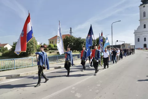 Dalj, 01. 08. 2024., sjećanje na poginule branitelje u Domovinskom ratu; polaganje vijenaca; 33 obljetnicaSNIMIO BRUNO JOBST