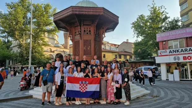 HKGD "Dunav" Vukovar sudjelovao na međunarodnom festivalu folklora u Bursi (Turska)