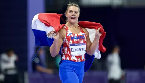 Pariz, 05.08.2024 - Hrvatska atletičarka Sandra Elkasević osvojila je brončanu medlaju u bacanju diska na Olimpijskim igrama u Parizu s hicem od 67.51 metara. foto HINA/ Damir SENČAR/ ds