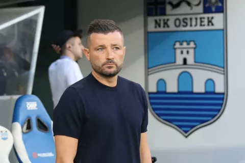 Osijek, 25. 07. 2'24, Opus Arena, Europska konferencijska liga, Drugo kolo kvalifikacija. Utakmica Osijek - FCI Levadia Tallinn. Federico Coppitelli, trener Osijeka.snimio GOJKO MITIĆ