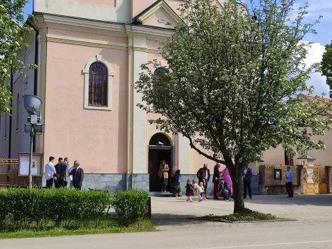 Župna crkva sv. Ivana Krstitelja u Županjisnimila Marija Le&scaron;ić Omerović
