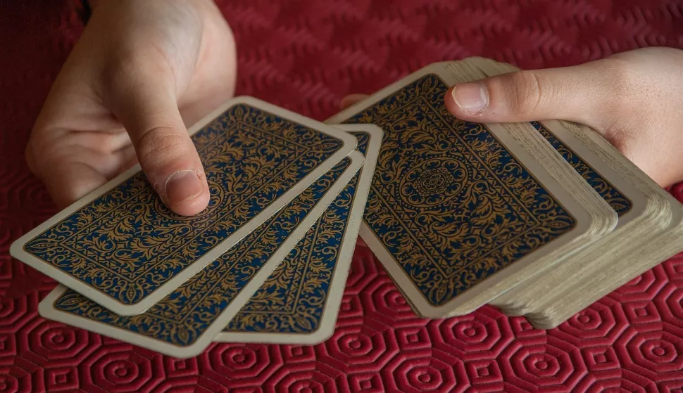 TAROT KARTE VRAČANJE GATANJE