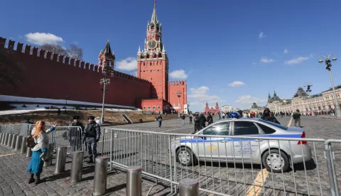 epa11246596 Police officers guard the Red Square amid tighten security measures in the wake of a terrorist attack at the Crocus City Hall concert venue, in Moscow, Russia, 27 March 2024. At least 139 people were killed and more than 180 hospitalized after a group of gunmen attacked the concert hall in the Moscow region on 22 March evening, Russian officials said. Eleven suspects, including all four gunmen directly involved in the terrorist attack, have been detained, according to Russian authorities. EPA/YURI KOCHETKOV