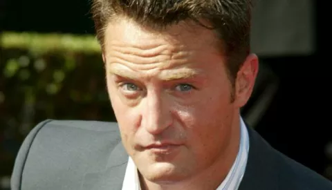 epa10946707 (FILE) Actor Matthew Perry arrives at the 13th Annual ESPY Awards at the Kodak Theatre in Hollywood, Los Angeles, California, USA, 13 July 2005 (reissued 29 October 2023). US actor Matthew Perry, known for his role in a tv series 'Friends', has died at his home in Los Angeles on 28 October 2023, at the age of 54, according to Los Angeles Police. EPA/EMILIO FLORES *** Local Caption *** 00480767