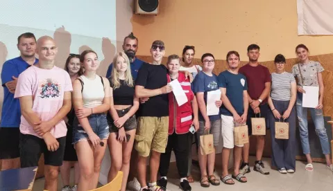 SLATINA, Sudionici pub kviza povodom Međunarodnog dana mladih, 16.08.2024., snimila Vlatka Matoković