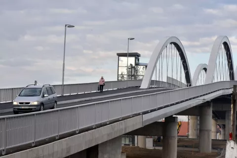 slavonija...vinkovci...29.12.2023.zavrsen projekt "izgradnja nadvoznjaka duga ulica-borinacka ulica i prilazne prometnice u gradu vinkovci", jedan od strateških projekata grada vinkovaca; od danas je borinacka ulica i službeno povezana s dugom ulicom;foto Gordan Panić