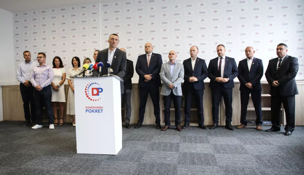 Zagreb, 20.08.2024. - Konferencija za novinare predsjednika Domovinskog pokreta Ivan Penave o predaji kandidatura za unutarstranačke izbore. Na fotografiji Ivan Penava.foto HINA/ Admir BULJUBAŠIĆ/ abu