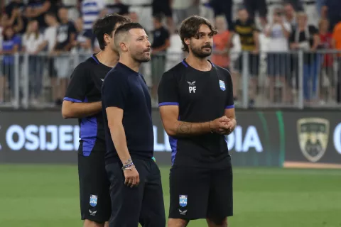 Osijek, 25. 07. 2'24, Opus Arena, Europska konferencijska liga, Drugo kolo kvalifikacija. Utakmica Osijek - FCI Levadia Tallinn. Federico Coppitelli i njegov tim na kraju utakmice...snimio GOJKO MITIĆ