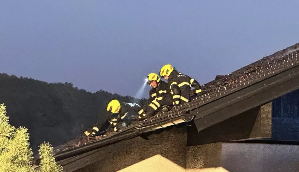 SLATINA, Požar na obiteljskoj kući, 24.08.2024., snimio Robert Turkalj