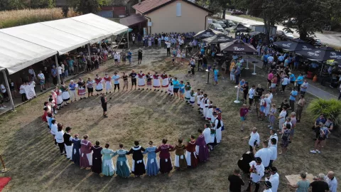 KUD-ovi su na +36 izveli veliko zajedničko slavonsko kolo
 