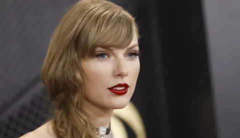 epaselect epa11127724 US musician Taylor Swift arrives for the 66th annual Grammy Awards ceremony at Crypto.com Arena in Los Angeles, California, USA, 04 February 2024. EPA/CAROLINE BREHMAN