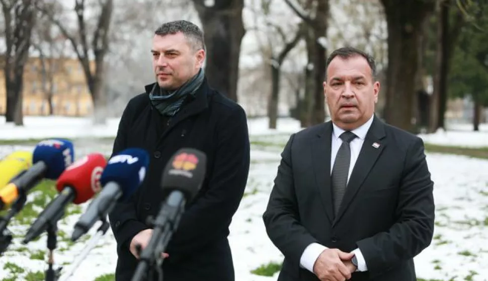 Osijek.25.03.2020. Zbog pojavljivanja sve veceg broja zarazenih Korona virusom u Osijeku ministar zdravrstva Vili Beros posjetio je osjecki KBCNa fotografiji: Vili BerosFoto:Marko Mrkonjic