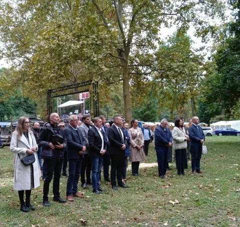 Uzvanici na svečanom otvorenju Dana slavonske šume