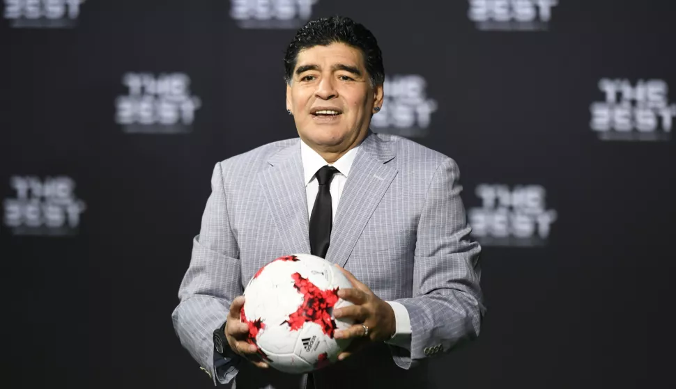 epa08841528 (FILE) - Argentinian soccer legend Diego Armando Maradona poses for photographers as he arrives prior to the FIFA Awards 2016 gala at the Swiss TV studio in Zurich, Switzerland, 09 January 2017 (re-issued on 25 November 2020). Diego Maradona has died after a heart attack, media reports claimed on 25 November 2020. EPA/WALTER BIERI *** Local Caption *** 53218238