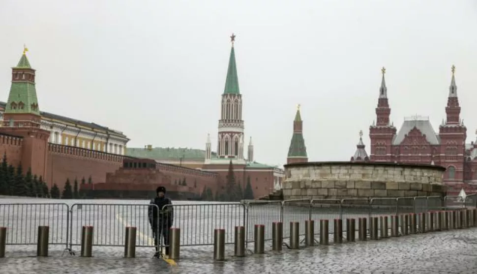 epa11240588 A Russian policeman guards the closed entrance to the Red Square, following a terrorist attack on the Crocus City hall concert venue, in Moscow, Russia, 24 March 2024. Russia started a day of national mourning for the victims of the terrorist attack in Crocus City Hall in Krasnogorsk. On 22 March, a group of gunmen attacked the Crocus City Hall in the Moscow region, Russian emergency services said. According to the latest data from the Russian Investigative Committee, 152 people died and more than 100 were hospitalized. On the morning of 23 March, the director of the Russian FSB, Alexander Bortnikov, reported to Russian President Vladimir Putin about the detention of 11 people, including all four terrorists directly involved in the terrorist attack. EPA/SERGEI ILNITSKY