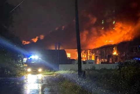 15. 9. 2024. - Požar skladišta na osječkoj obilaznici (snimio čitatelj)