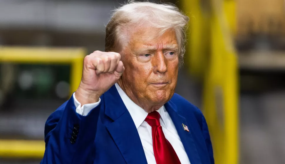 epa11555547 Former US President and Republican presidential nominee Donald Trump departs after delivering remarks to the press on his economic agenda at a machining manufacturer in York, Pennsylvania, USA, 19 August 2024. Trump used the opportunity to go after his rival Vice President Kamala Harris' economic plan. EPA/JIM LO SCALZO