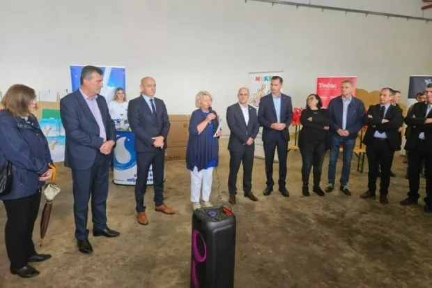 Ivanovci ĐakovačkiU nazočnosti ministra poljoprivrede Josipa Dabre obilježen Svjetski dan &scaron;kolskog mlijekaRujan 2024.