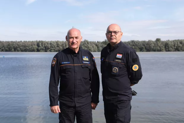 Aljma&scaron;, 26. 09. 2024., Aljma&scaron;, Dunav, Dunav - poplava, poplava, u&scaron;će Drave u Dunav, u&scaron;će Dunav - Drava, vikend naselje, reportaža, Damir Trut; Zvonko Grgec - ravnateljstvo CZSNIMIO BRUNO JOBST