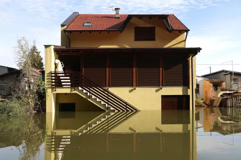 Aljmaš, 26. 09. 2024., Aljmaš, Dunav, Dunav - poplava, poplava, ušće Drave u Dunav, ušće Dunav - Drava, vikend naselje, reportaža, vikendica - Pavo Vujnovac SNIMIO BRUNO JOBST