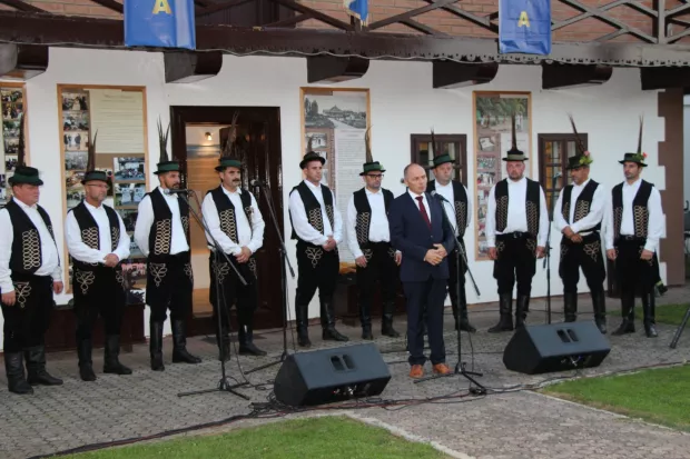 Dr.sc. Hrvoje Petrić na izložbifoto: Marija Le&scaron;ić Omerović