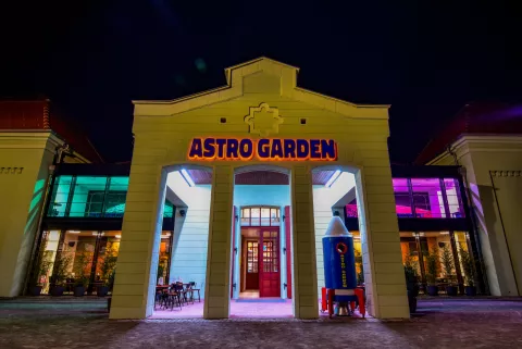 Astro Garden - Iskon PR