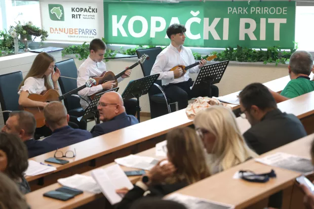 Osijek, 02. 10. 2024., FAZOS, 13. Međunarodni simpozij, Kopački rit jučer-danas-sutra, potpisivanje sporazuma JU PP Kopački rit-OBŽ-Sveučili&scaron;te J.J. Strossmayera u Osijeku, SNIMIO BRUNO JOBST
