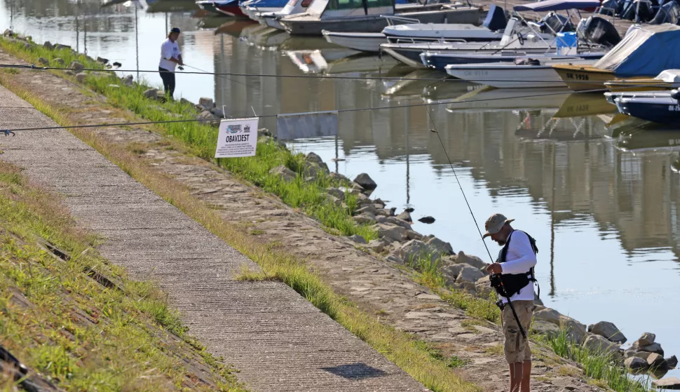 Osijek, 11. 08. 2024, Zimska luka. Urban Fishing League - natjecanje u sportskom ribolovu varalicom.snimio GOJKO MITIĆ