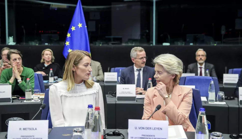 epa11609089 President of the European Parliament, Roberta Metsola (L), and President of the European Commission, Ursula von der Leyen (R), speak before the start of the Conference of Presidents meeting at the European Parliament in Strasbourg, France, 17 September 2024. EPA/Teresa Suarez