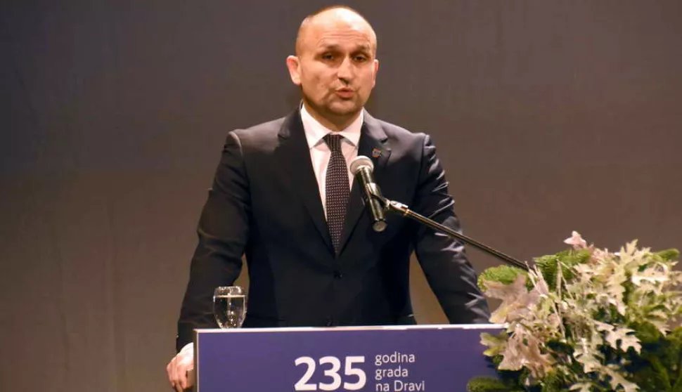 OSIJEK- 02.12.2021., HNK, premjer Andrej Plenkovic prisustvovao svecanoj sjednici povodom Dana Grada, Osijek slavi 235. rodendan, Ivan Anusic..FotoAndrea Ilakovac